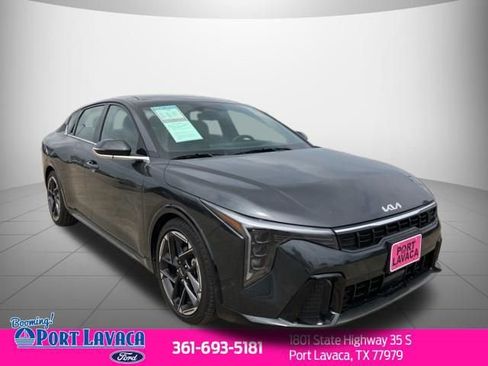 Used 2025 Kia K4 GT-Line w/ GT-Line Premium Package FWD image 9