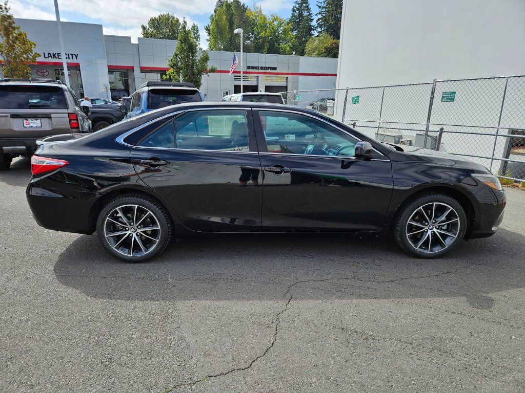 Used 2016 Toyota Camry XSE w/ Advanced Technology Package FWD image 2