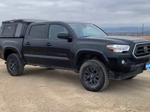 Used 2021 Toyota Tacoma SR image 2