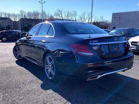 Used 2019 Mercedes-Benz E 300 4MATIC image 3