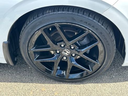 Used 2023 Honda Civic Sport image 7