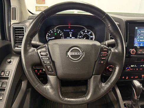 Used 2023 Nissan Frontier SV w/ Technology Package image 28