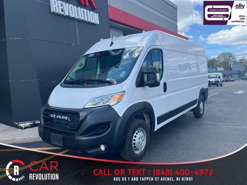 Used 2025 RAM ProMaster 2500 w/ Convenience Group FWD image 3