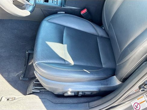 Used 2019 Subaru Outback 2.5i Limited AWD/4WD image 18