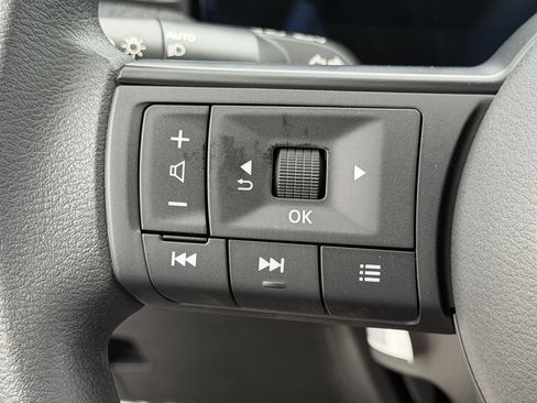 Used 2026 Nissan Kicks S FWD image 9