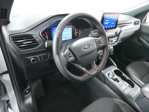Certified 2025 Ford Escape ST-Line AWD/4WD image 23