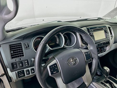 Used 2013 Toyota Tacoma 4x4 Access Cab V6 image 9