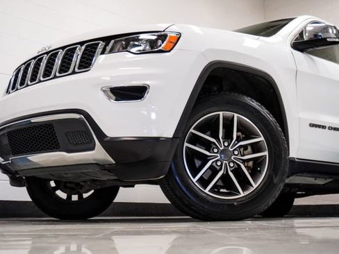 Used 2020 Jeep Grand Cherokee Limited w/ Luxury Group II RWD image 2