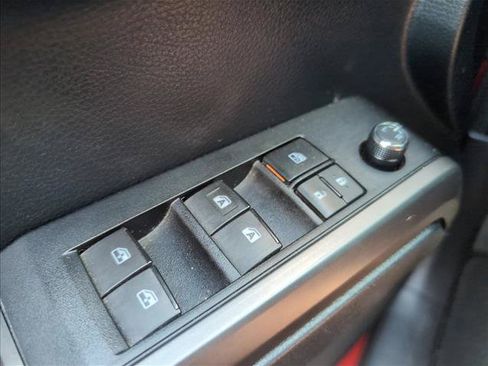 Used 2016 Toyota Tacoma TRD Sport w/ Towing Package AWD/4WD image 16