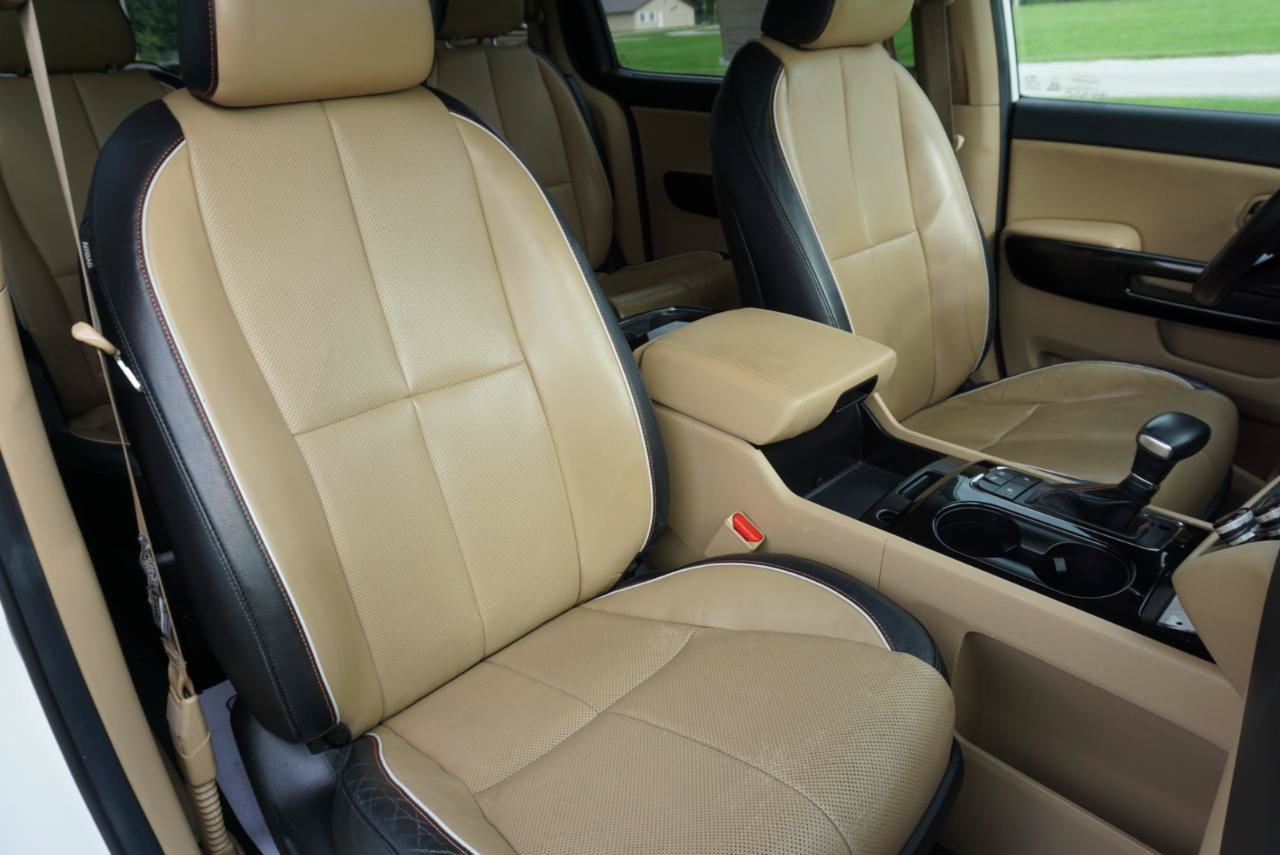 Used 2017 Kia Sedona EX FWD image 25