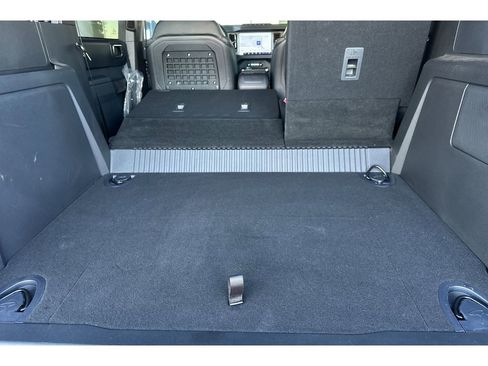 Used 2023 Ford Bronco Badlands image 16