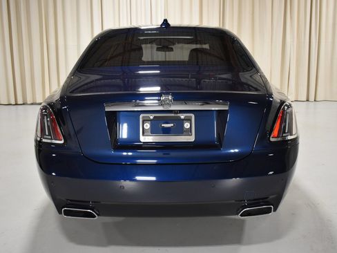 Certified 2025 Rolls-Royce Ghost AWD/4WD image 8