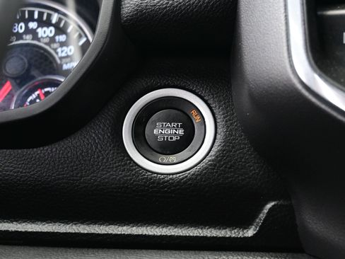 Used 2023 RAM 1500 Laramie AWD/4WD image 22