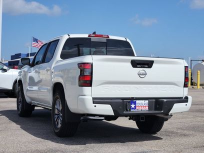 New 2026 Nissan Frontier SV w/ Tow Package