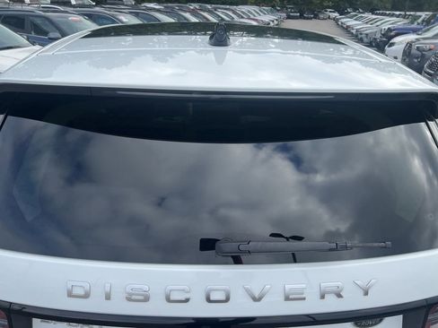 Used 2021 Land Rover Discovery Sport SE image 29