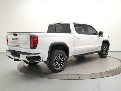 Used 2022 GMC Sierra 1500 AT4 w/ AT4 Preferred Package AWD/4WD image 7