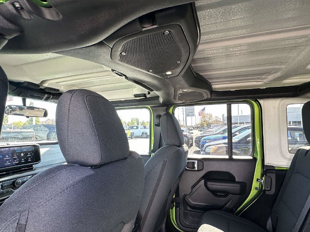 Used 2026 Jeep Wrangler Unlimited Sport AWD/4WD image 13