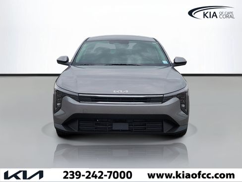 New 2026 Kia K4 FWD image 2