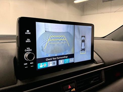 Used 2025 Honda Pilot Black Edition image 28