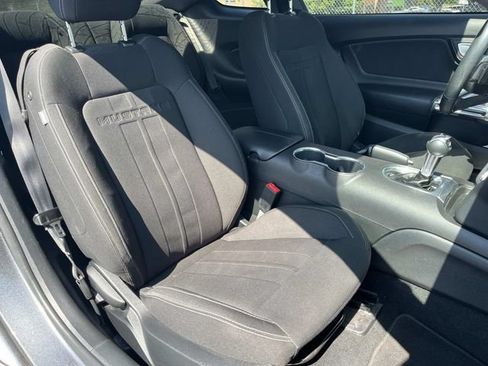 Used 2020 Ford Mustang Coupe RWD image 17