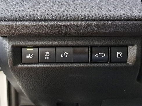 Used 2025 Toyota Camry LE image 23