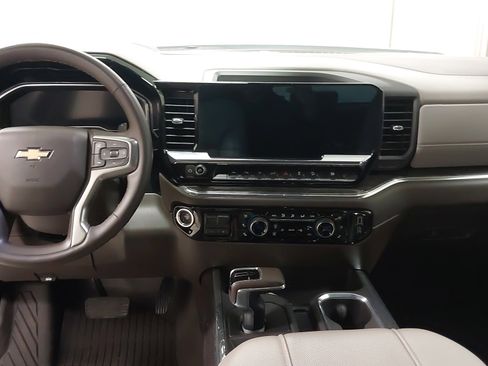 Used 2024 Chevrolet Silverado 1500 LTZ w/ Z71 Off-Road Package image 26