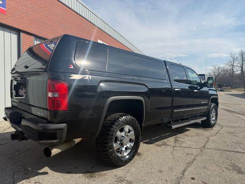 Used 2015 GMC Sierra 3500 Denali w/ Duramax Plus Package image 10