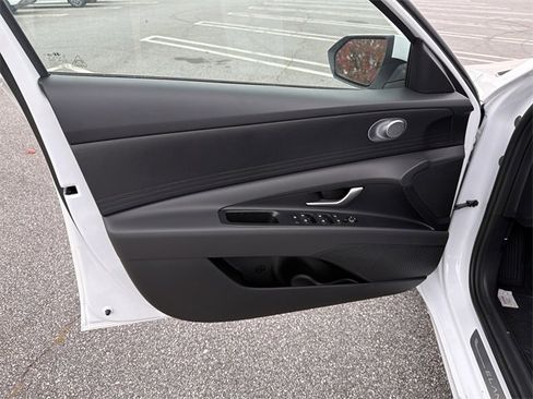 New 2026 Hyundai Elantra Blue image 10