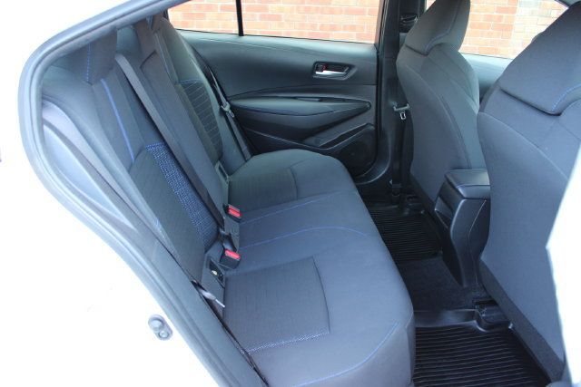 Used 2022 Toyota Corolla SE w/ SE Premium Package FWD image 36