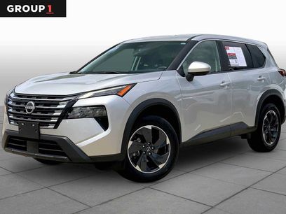 Used 2024 Nissan Rogue SV