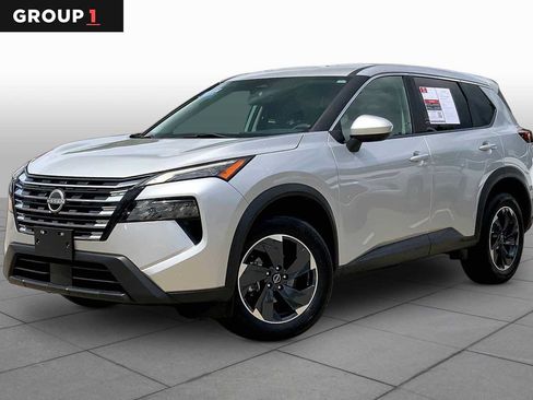 Used 2024 Nissan Rogue SV FWD image 1