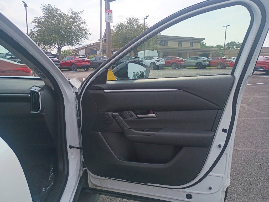 Used 2024 MAZDA CX-50 AWD 2.5 S w/ Cargo Package image 18