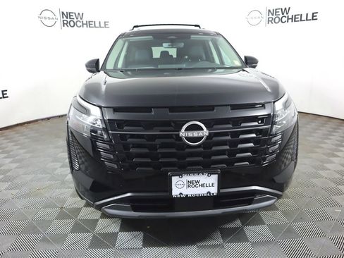 New 2026 Nissan Pathfinder SL AWD/4WD image 2