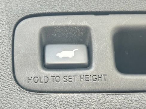 Used 2020 Honda CR-V Touring image 7