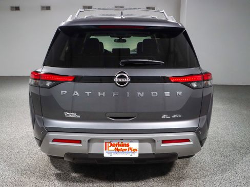 Used 2022 Nissan Pathfinder SL image 8