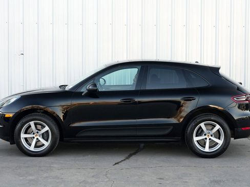 Used 2018 Porsche Macan image 44