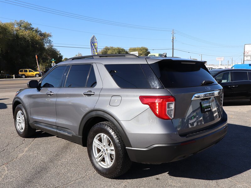 Used 2021 Ford Explorer XLT AWD/4WD image 6