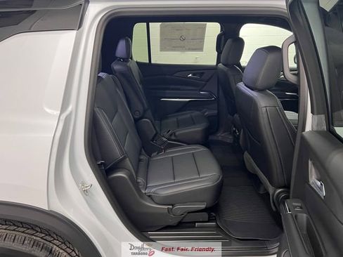 New 2026 Chevrolet Traverse LT w/ Midnight/Sport Edition FWD image 41