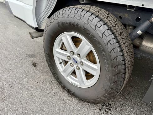 Used 2022 Ford F150 XLT w/ Trailer Tow Package image 14