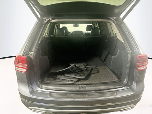 Used 2018 Volkswagen Atlas SEL FWD image 29