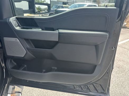 Used 2024 Ford F350 Lariat w/ Chrome Package image 25