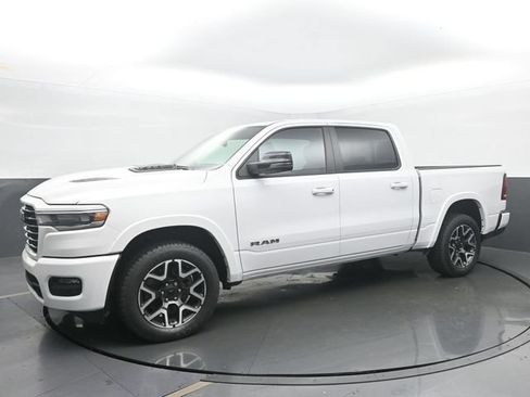 Used 2025 RAM 1500 Laramie w/ Sport Appearance Package AWD/4WD image 2