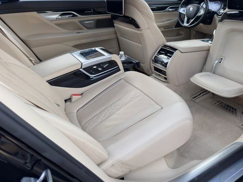 Used 2016 BMW 750Li xDrive image 18