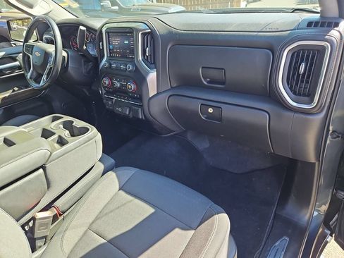 Used 2020 Chevrolet Silverado 1500 LT w/ Texas Edition AWD/4WD image 17