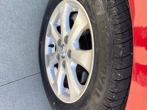 Used 2011 Toyota Camry LE w/ LE Extra-Value Pkg image 10