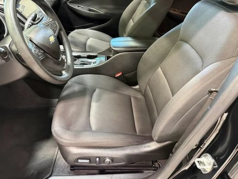 Used 2025 Chevrolet Malibu LT FWD image 22