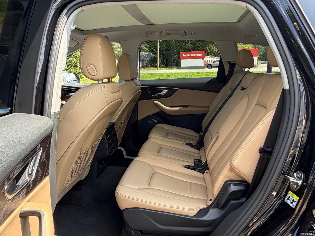 Used 2020 Audi Q7 3.0T Premium w/ Convenience Package AWD/4WD image 26