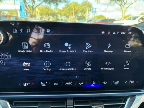 Used 2025 Chevrolet Equinox EV LT image 33