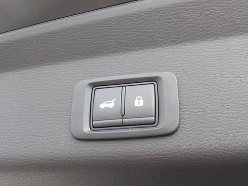 New 2026 Mitsubishi Outlander SE image 6