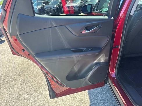 Used 2025 Chevrolet Blazer LT AWD/4WD image 14